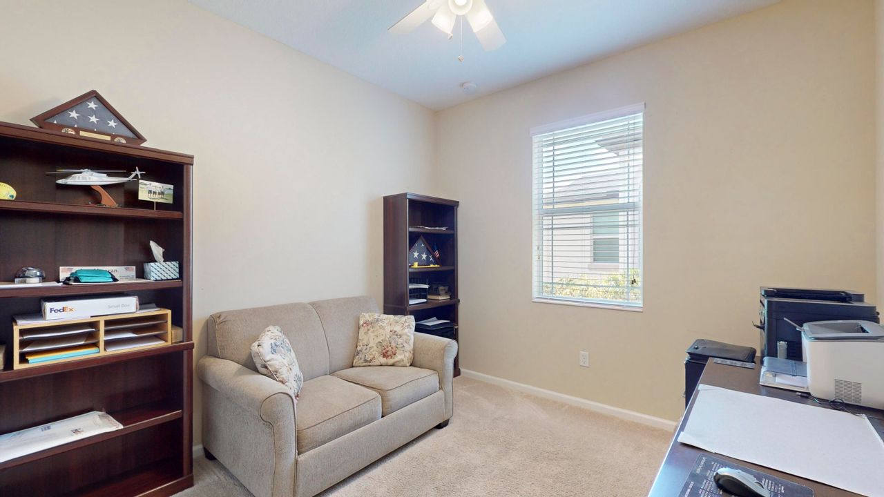 For Sale: $369,000 (2 beds, 2 baths, 1572 Square Feet)