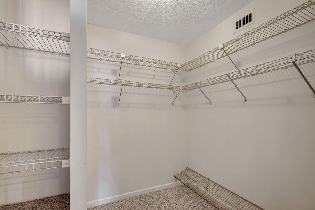 For Sale: $375,000 (2 beds, 2 baths, 1440 Square Feet)
