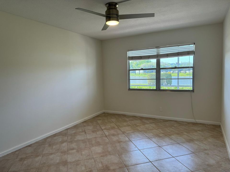 For Rent: $1,850 (2 beds, 1 baths, 861 Square Feet)