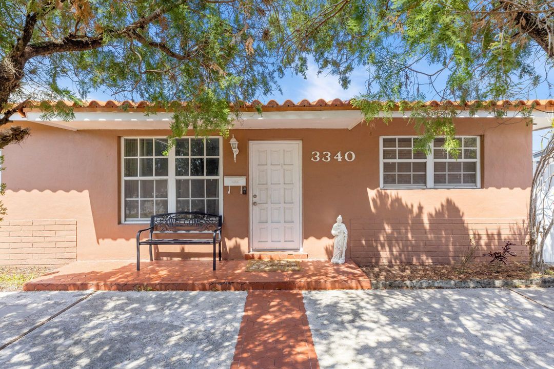 Active With Contract: $695,000 (4 beds, 3 baths, 2107 Square Feet)