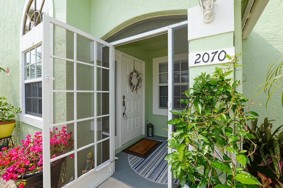 For Sale: $269,000 (2 beds, 2 baths, 1528 Square Feet)