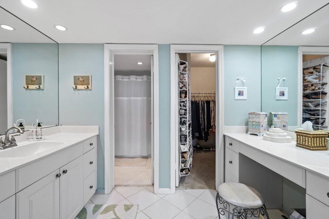 For Sale: $379,500 (2 beds, 2 baths, 1316 Square Feet)
