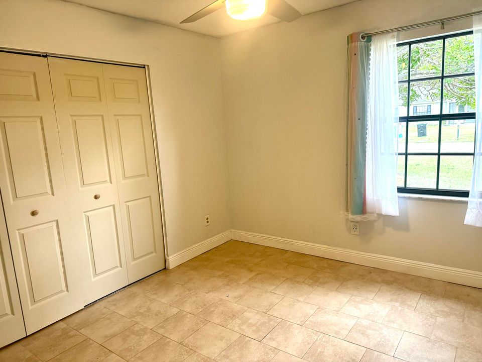 For Sale: $345,000 (3 beds, 2 baths, 1336 Square Feet)