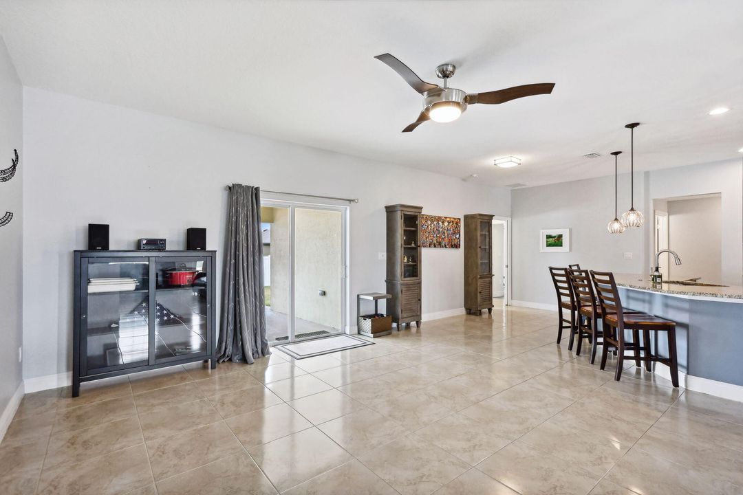 Active With Contract: $545,000 (4 beds, 3 baths, 2389 Square Feet)
