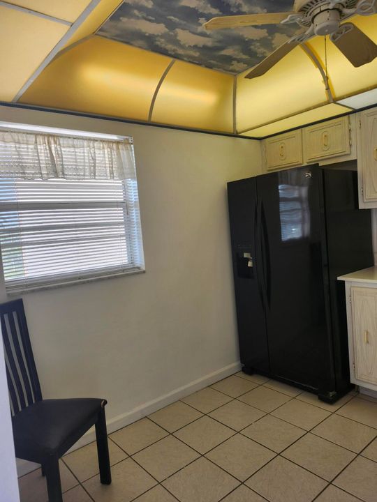 For Sale: $135,000 (2 beds, 2 baths, 982 Square Feet)