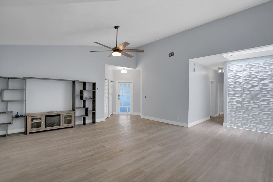 Active With Contract: $529,000 (3 beds, 2 baths, 1540 Square Feet)