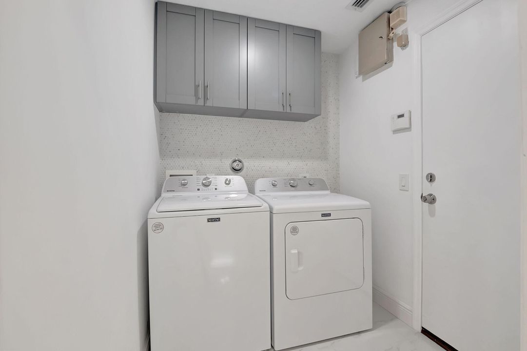Active With Contract: $719,000 (3 beds, 2 baths, 1779 Square Feet)