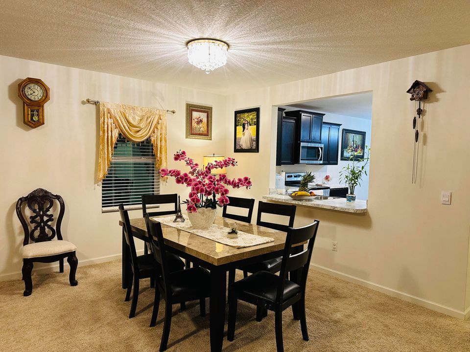 For Sale: $368,800 (3 beds, 2 baths, 1756 Square Feet)