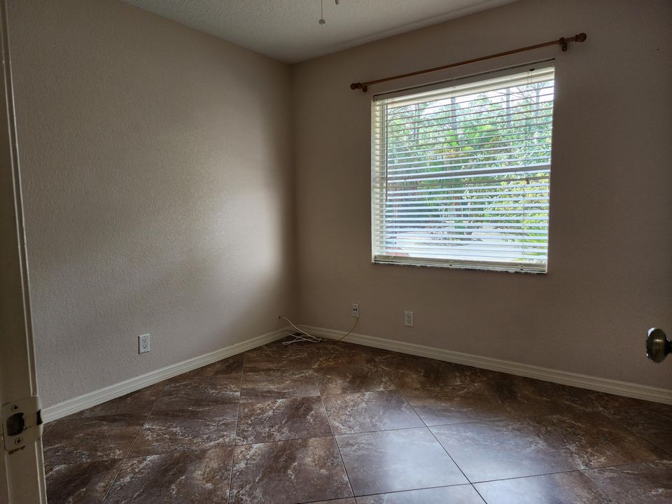 For Rent: $4,000 (3 beds, 2 baths, 1825 Square Feet)