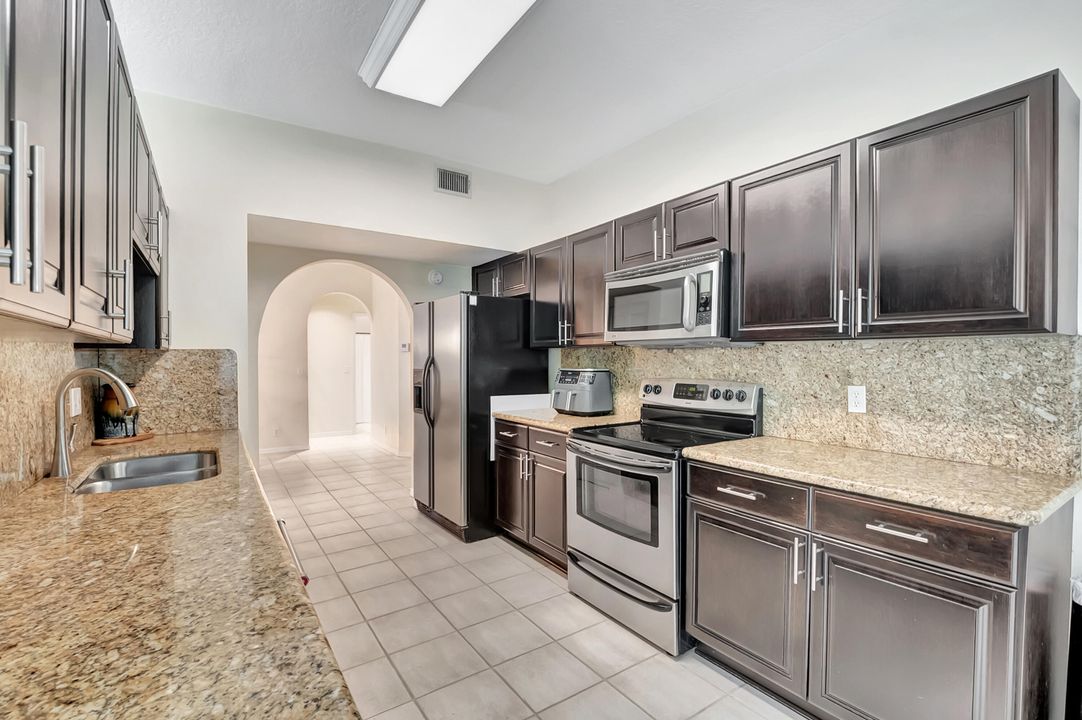 Active With Contract: $429,000 (3 beds, 2 baths, 1577 Square Feet)