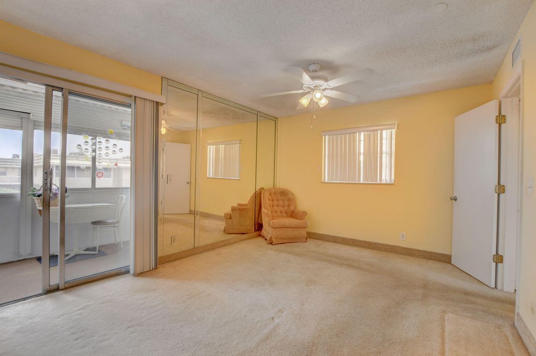 For Sale: $80,000 (1 beds, 1 baths, 720 Square Feet)
