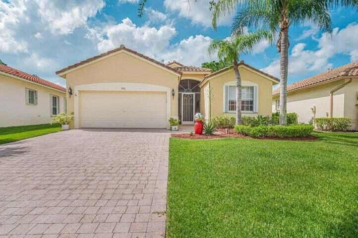 Recently Sold: $335,000 (2 beds, 2 baths, 1661 Square Feet)