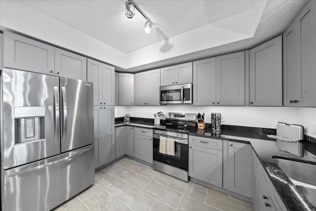 For Sale: $648,000 (2 beds, 2 baths, 1344 Square Feet)