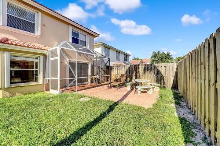 Active With Contract: $4,250 (4 beds, 2 baths, 1927 Square Feet)