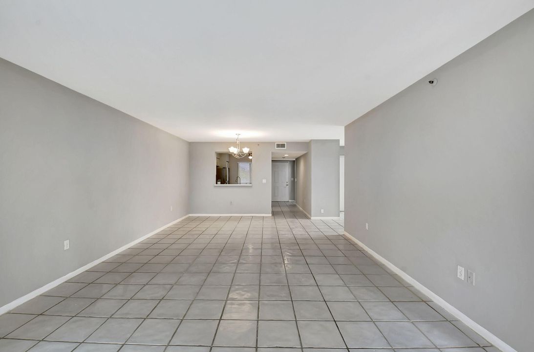 For Sale: $340,000 (2 beds, 2 baths, 1575 Square Feet)
