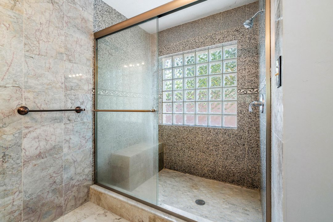 待售: $899,000 (4 贝兹, 3 浴室, 2695 平方英尺)