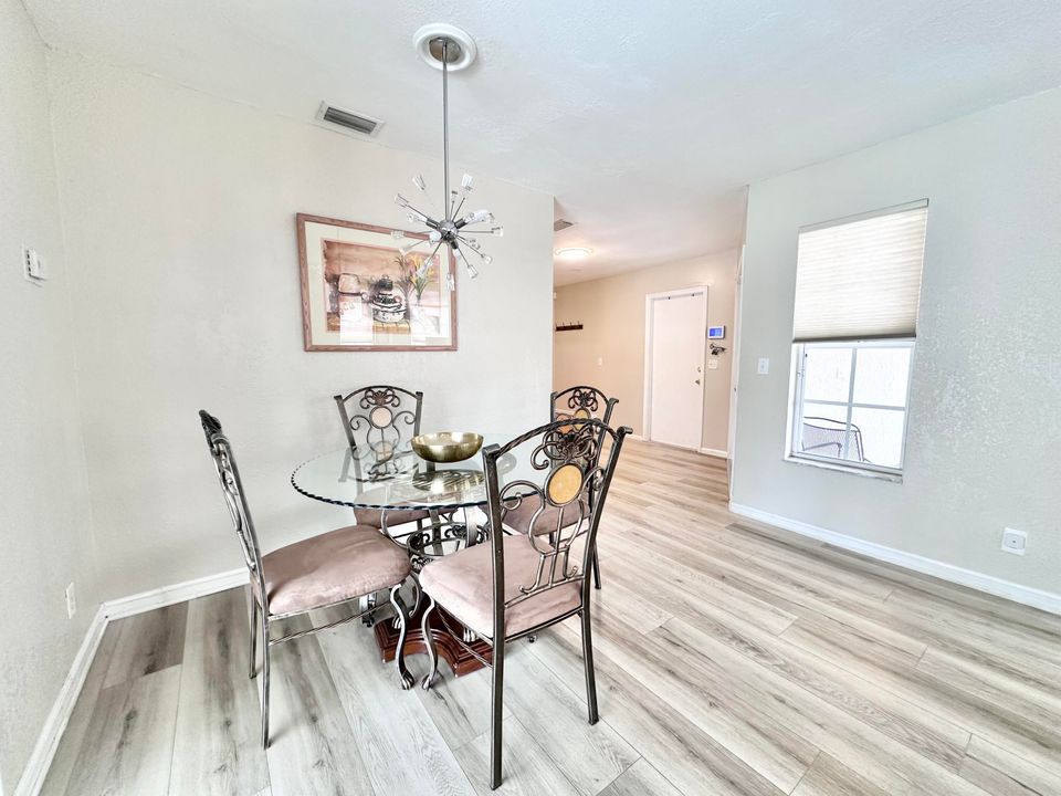 For Sale: $729,000 (4 beds, 2 baths, 2107 Square Feet)
