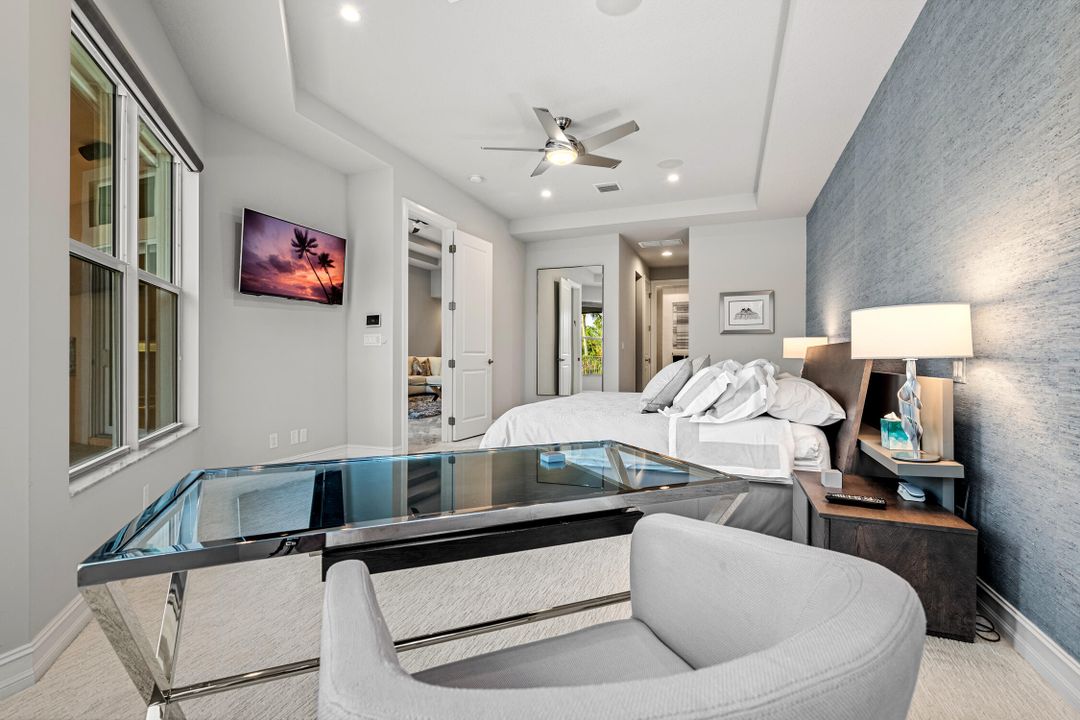 Active With Contract: $2,050,000 (3 beds, 3 baths, 2640 Square Feet)