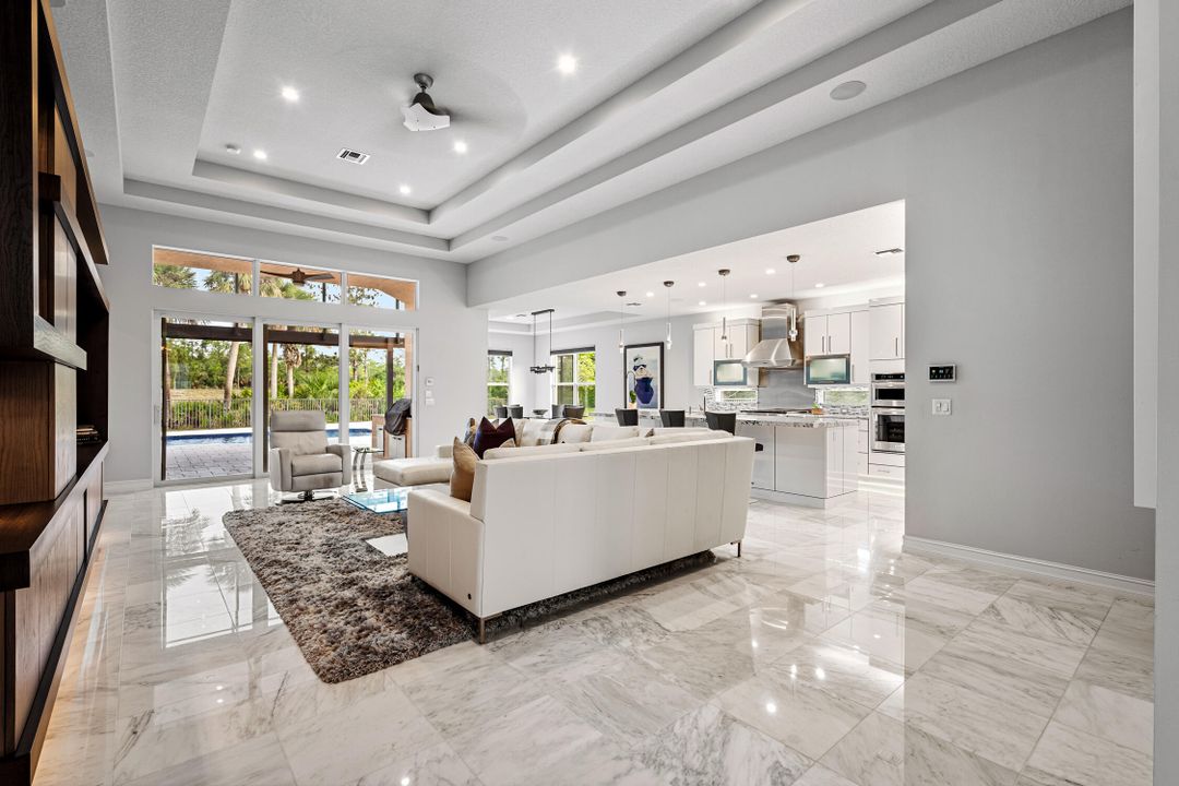 Active With Contract: $2,050,000 (3 beds, 3 baths, 2640 Square Feet)