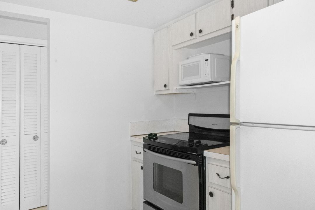 For Rent: $2,500 (2 beds, 2 baths, 1458 Square Feet)
