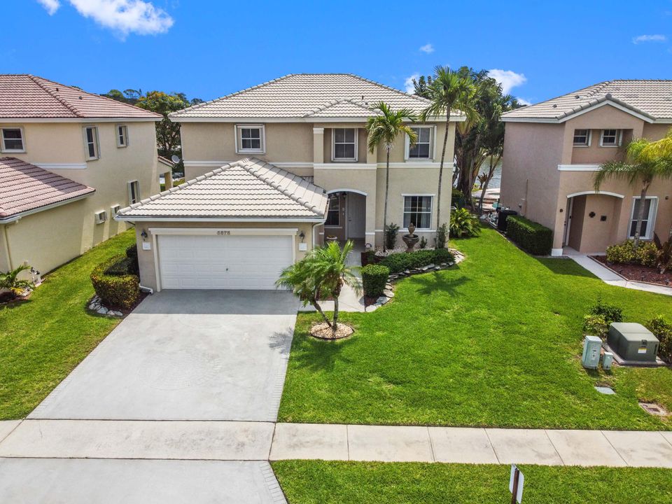 Active With Contract: $649,900 (4 beds, 3 baths, 2414 Square Feet)