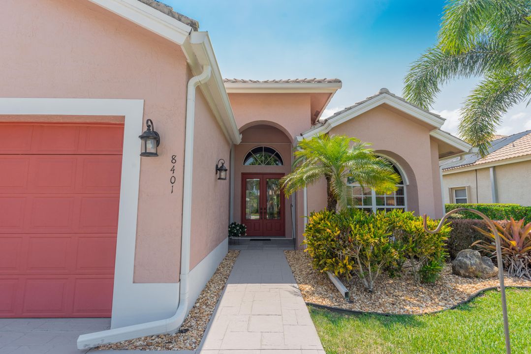 For Sale: $434,900 (2 beds, 2 baths, 1671 Square Feet)