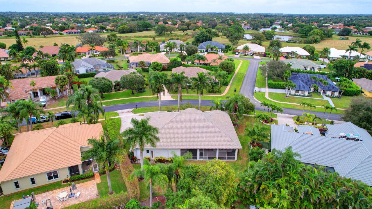 Active With Contract: $925,000 (4 beds, 3 baths, 3226 Square Feet)