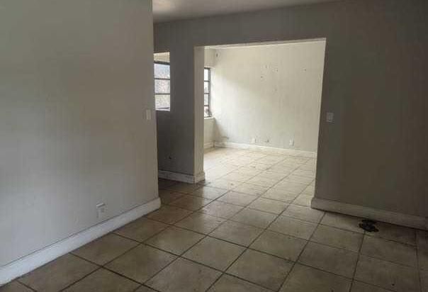 Active With Contract: $199,900 (3 beds, 1 baths, 972 Square Feet)