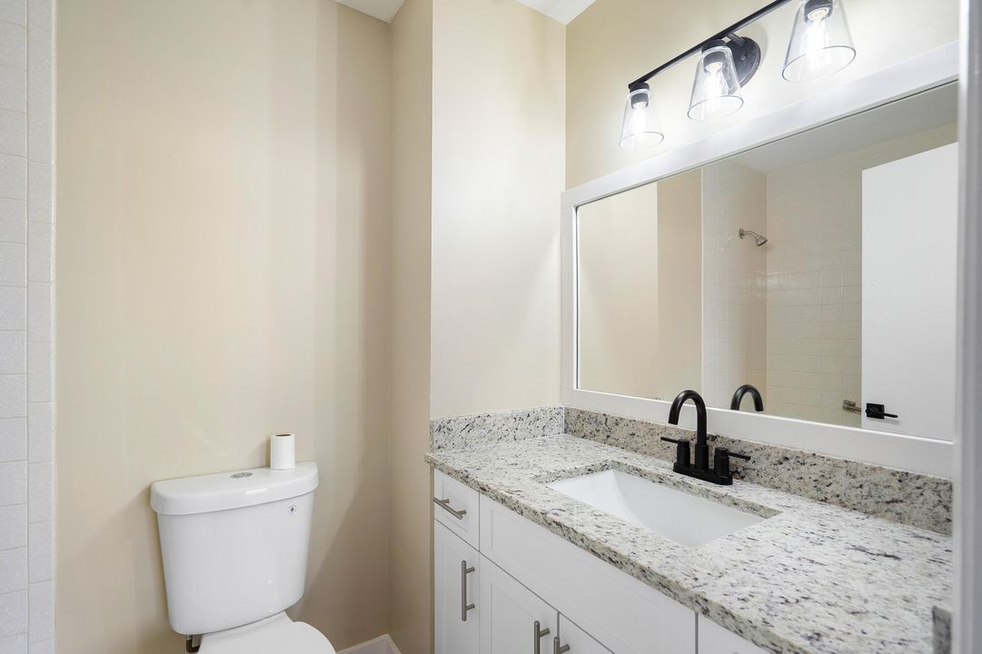 For Sale: $334,999 (2 beds, 2 baths, 1195 Square Feet)