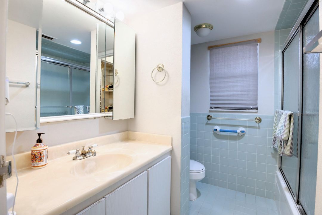 For Sale: $199,000 (2 beds, 2 baths, 1130 Square Feet)
