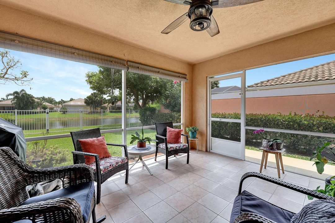 For Sale: $374,900 (2 beds, 2 baths, 1526 Square Feet)