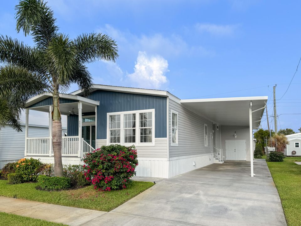 For Sale: $394,990 (3 beds, 2 baths, 1640 Square Feet)