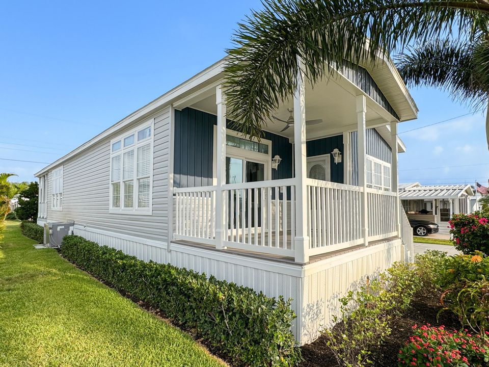 For Sale: $394,990 (3 beds, 2 baths, 1640 Square Feet)