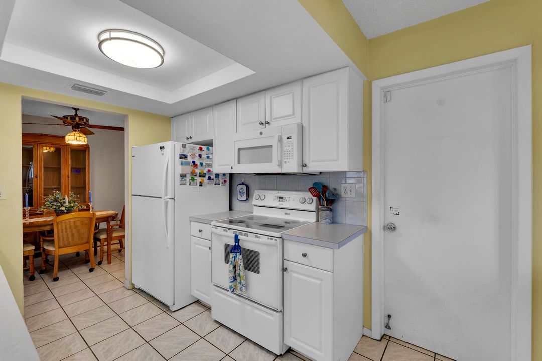 For Sale: $314,000 (2 beds, 2 baths, 1331 Square Feet)