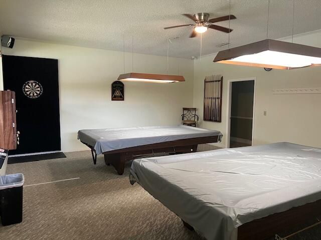 For Sale: $173,000 (1 beds, 1 baths, 697 Square Feet)