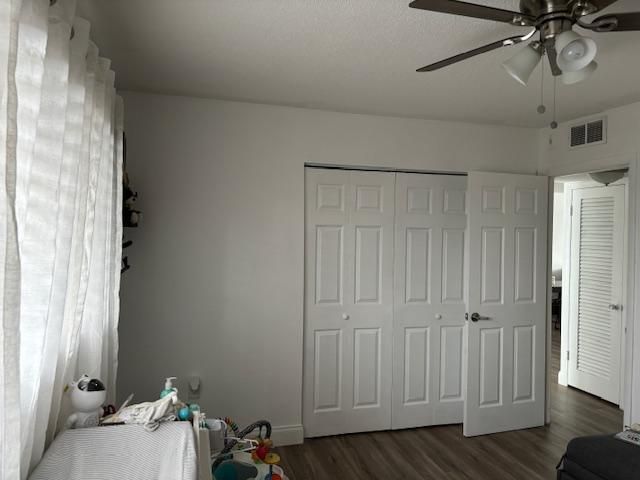 For Sale: $299,000 (2 beds, 2 baths, 1135 Square Feet)