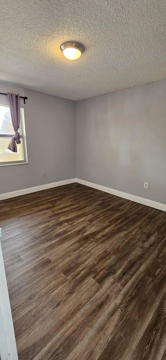 For Rent: $1,900 (2 beds, 2 baths, 1025 Square Feet)