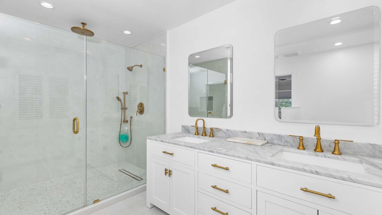 For Sale: $1,995,000 (2 beds, 2 baths, 2050 Square Feet)