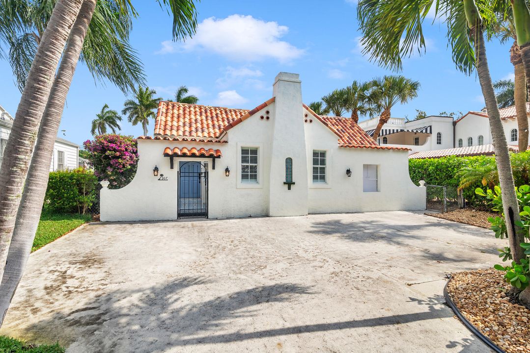 For Sale: $1,149,000 (3 beds, 2 baths, 1548 Square Feet)