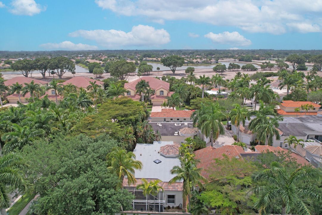 For Sale: $579,900 (3 beds, 2 baths, 1720 Square Feet)