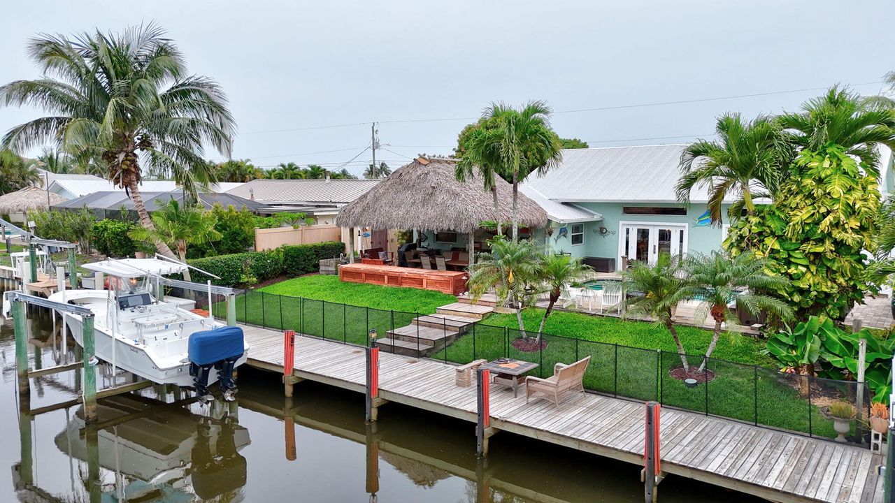 Active With Contract: $1,495,000 (4 beds, 2 baths, 2194 Square Feet)