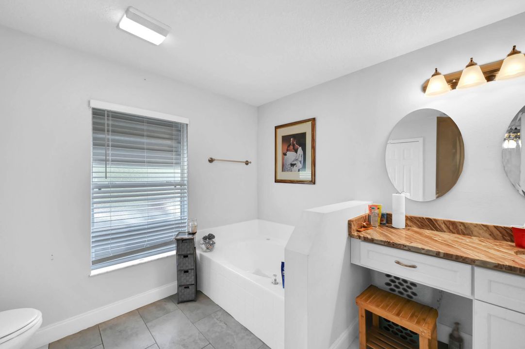 Active With Contract: $450,000 (4 beds, 2 baths, 2100 Square Feet)