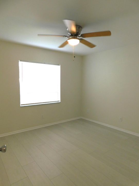 For Sale: $174,500 (2 beds, 2 baths, 1078 Square Feet)