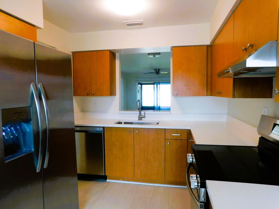 En Venta: $174,500 (2 camas, 2 baños, 1078 Pies cuadrados)