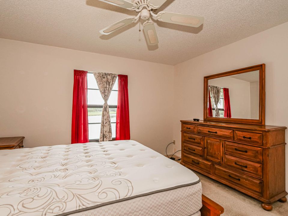 For Sale: $209,000 (2 beds, 2 baths, 1188 Square Feet)