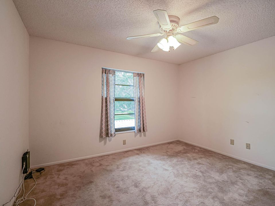 For Sale: $219,000 (2 beds, 2 baths, 1188 Square Feet)