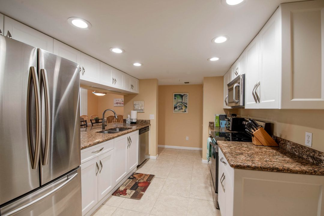 Active With Contract: $4,500 (2 beds, 2 baths, 1251 Square Feet)