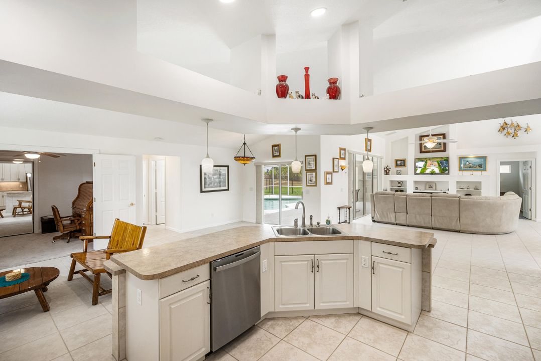 Active With Contract: $554,900 (4 beds, 2 baths, 2310 Square Feet)