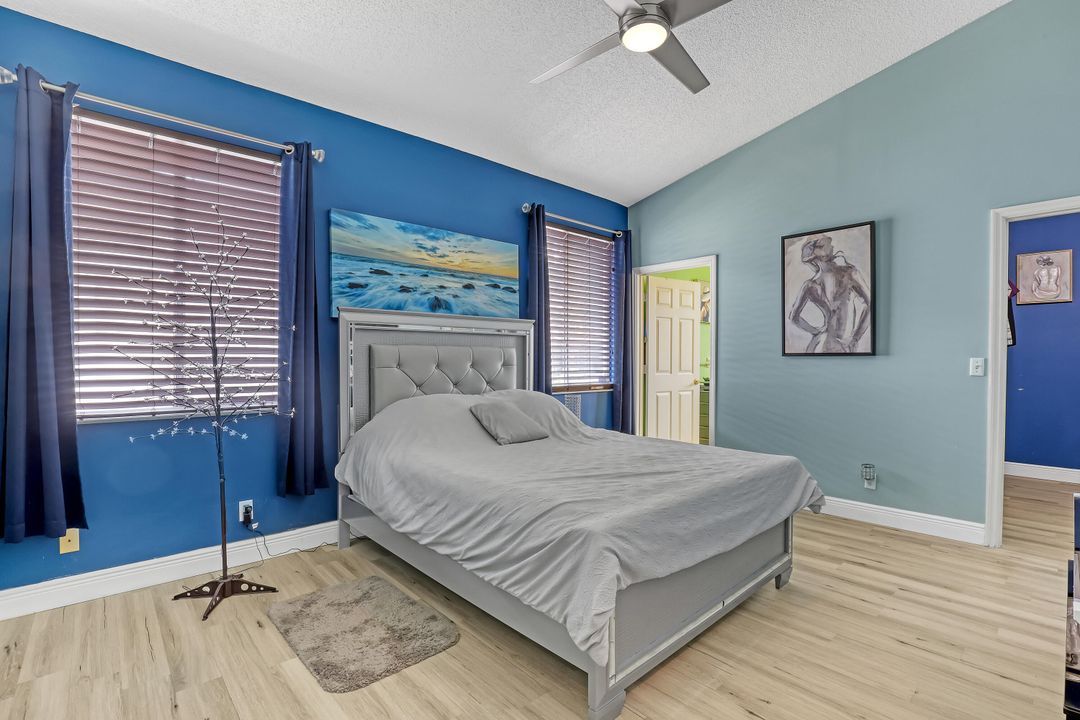 For Sale: $375,000 (2 beds, 2 baths, 1186 Square Feet)