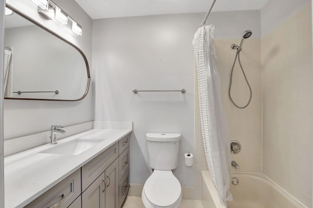 For Sale: $465,000 (2 beds, 2 baths, 1054 Square Feet)